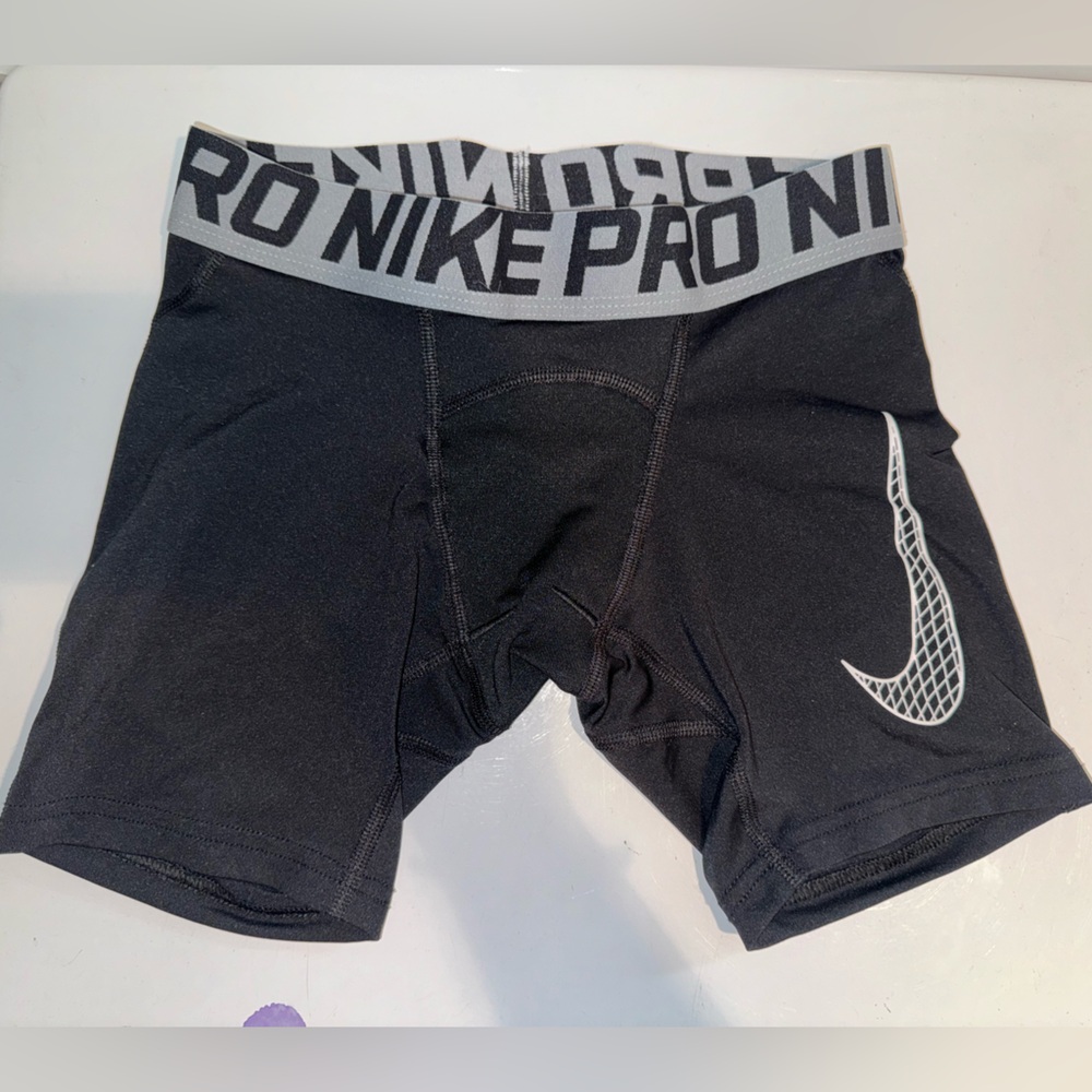Nike Boys Shorts Youth Small Black Compression Tight Dri-Fit Training Workout